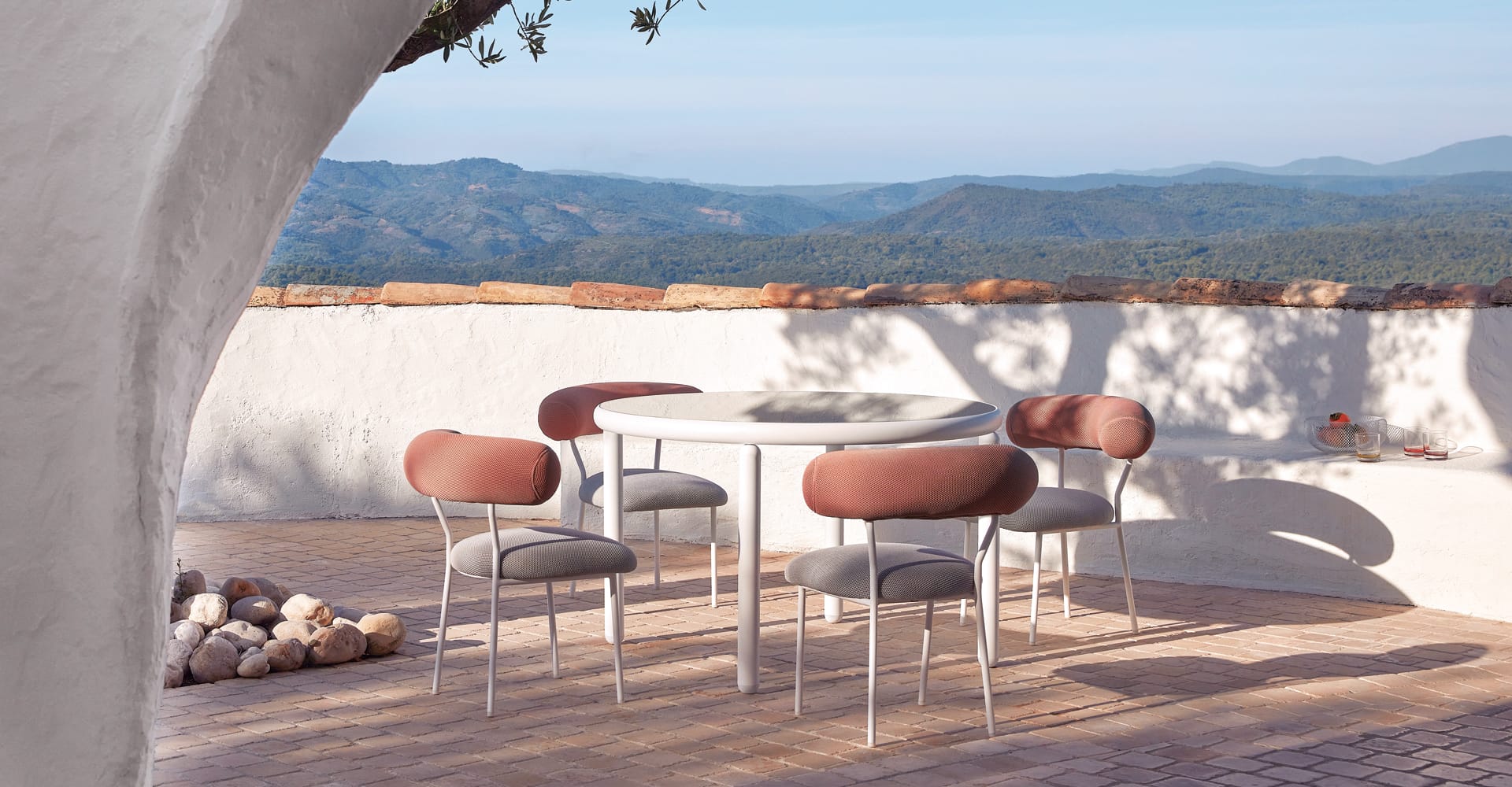 sifas-big-roll-mobilier-repas-terrasse
